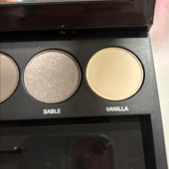 Laura Mercier Rare & Disc Shadow Palette - Picture 3 of 9